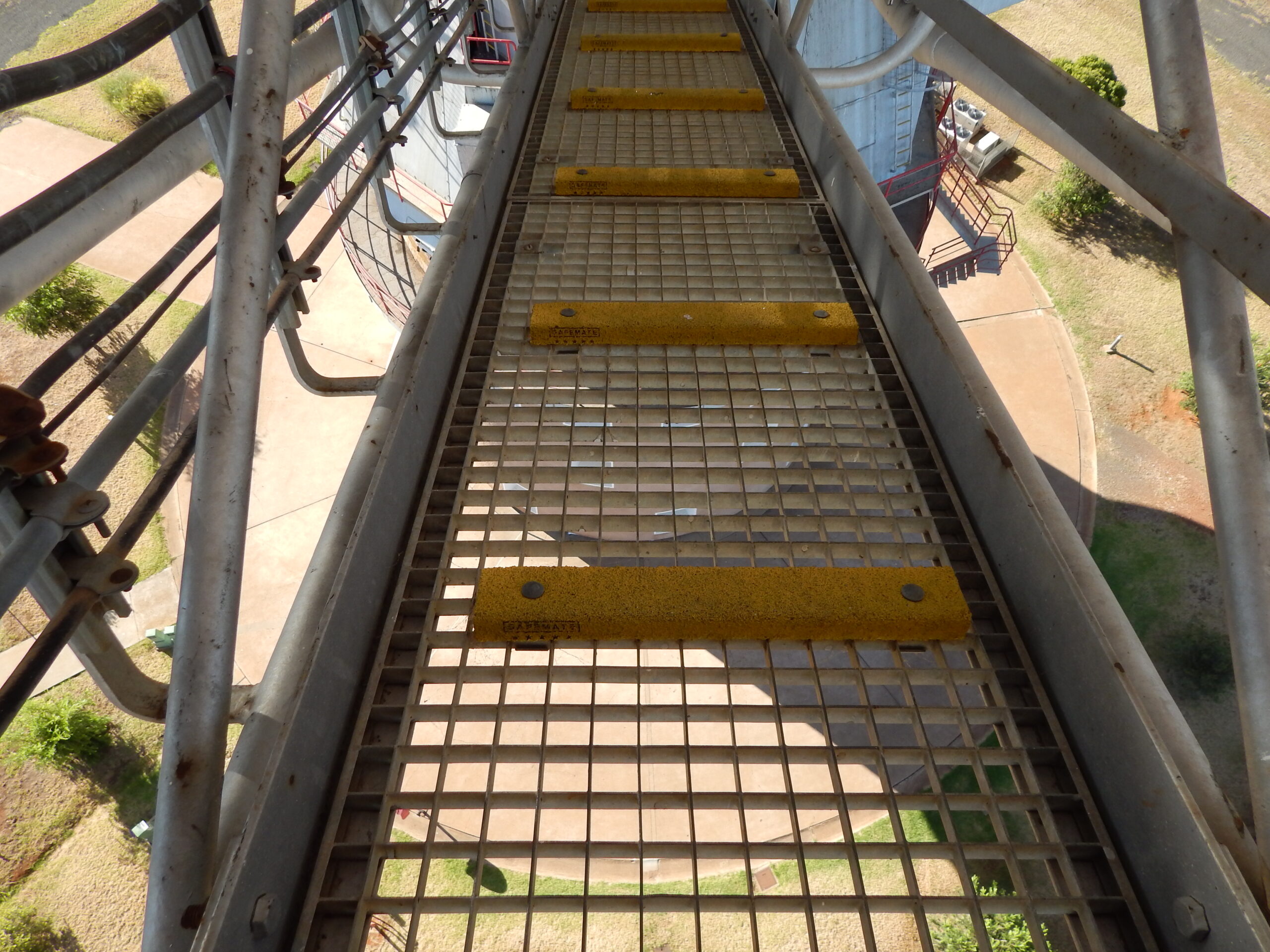 Anti-slip Cleats on telescope walkway